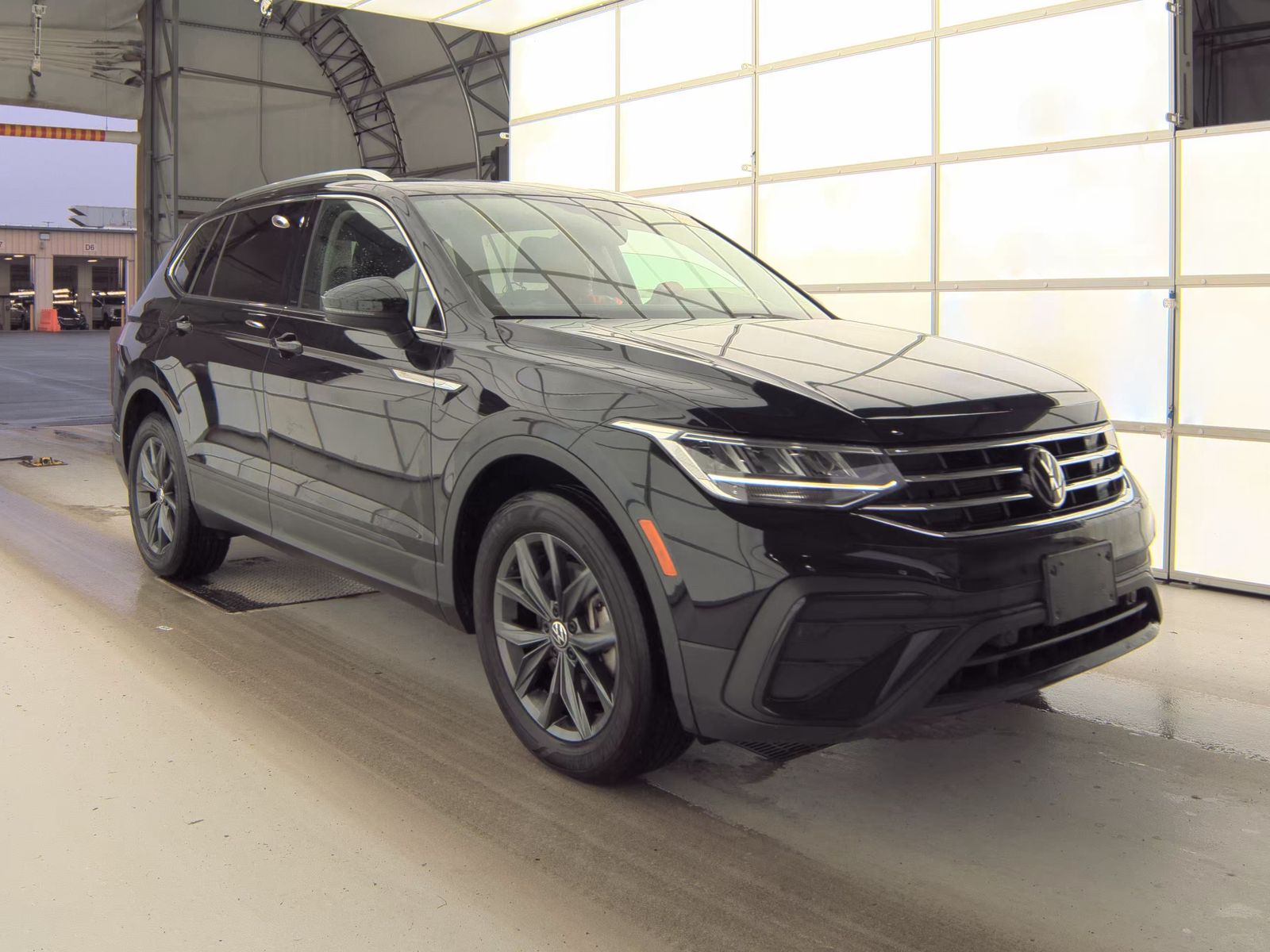 2022 Volkswagen Tiguan 2.0T SE AWD