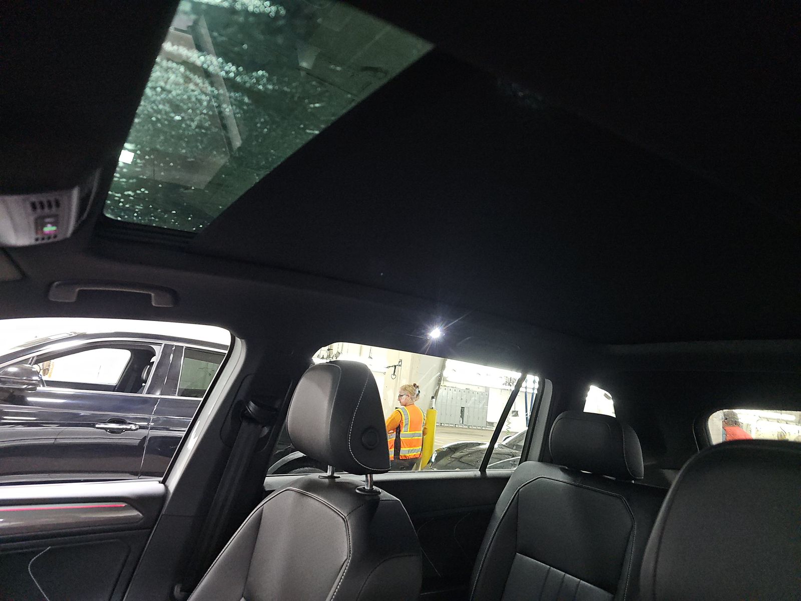 2023 Volkswagen Tiguan 2.0T SE R-Line Black AWD