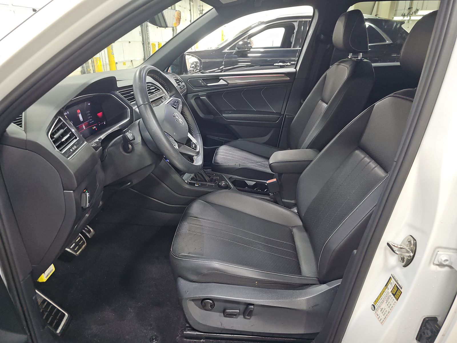 2023 Volkswagen Tiguan 2.0T SE R-Line Black AWD