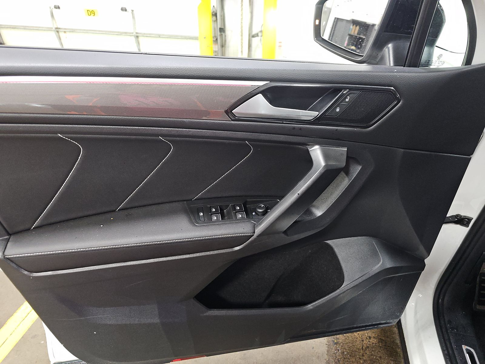 2023 Volkswagen Tiguan 2.0T SE R-Line Black AWD