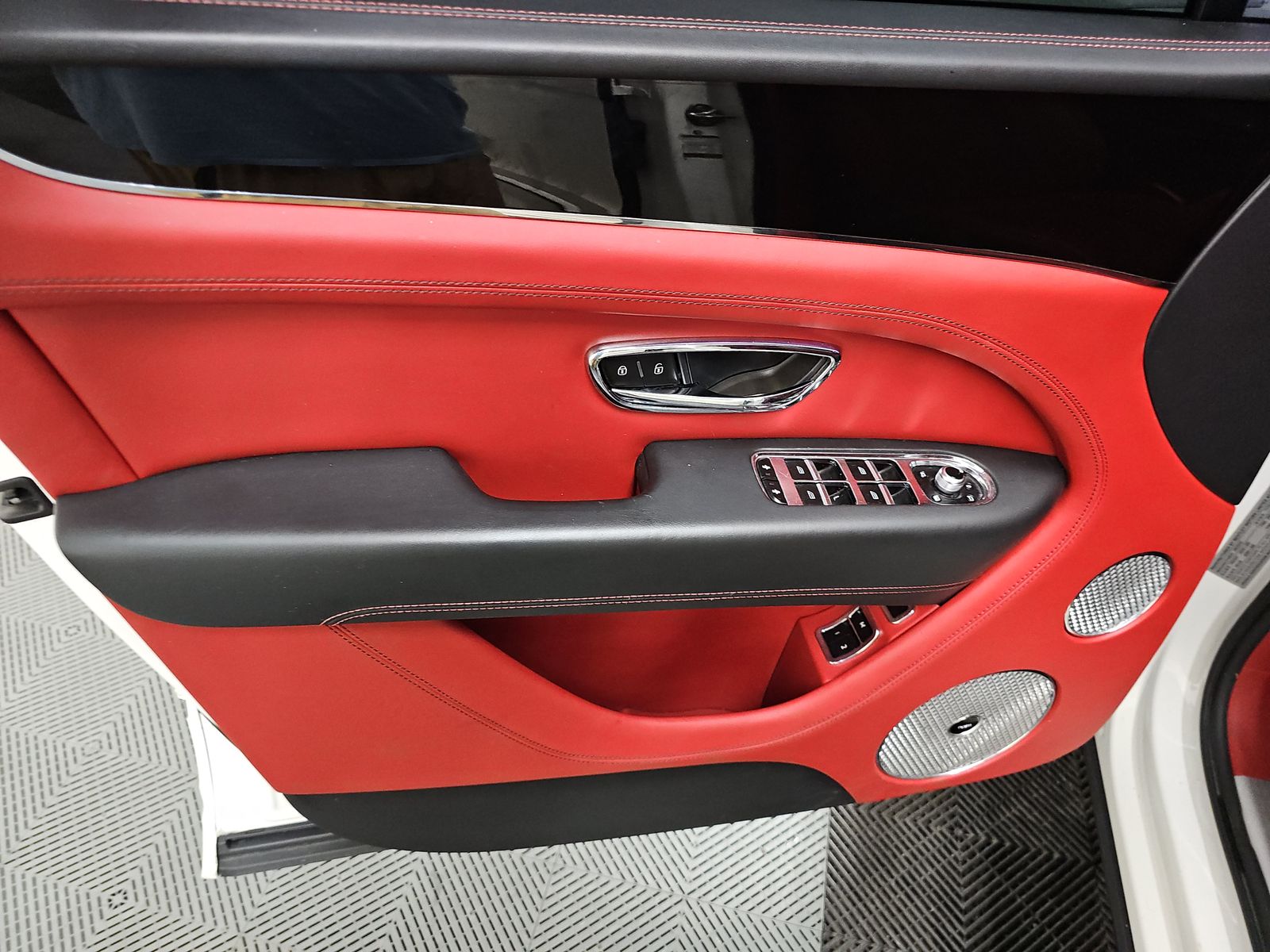 2023 Bentley Bentayga EWB Base AWD