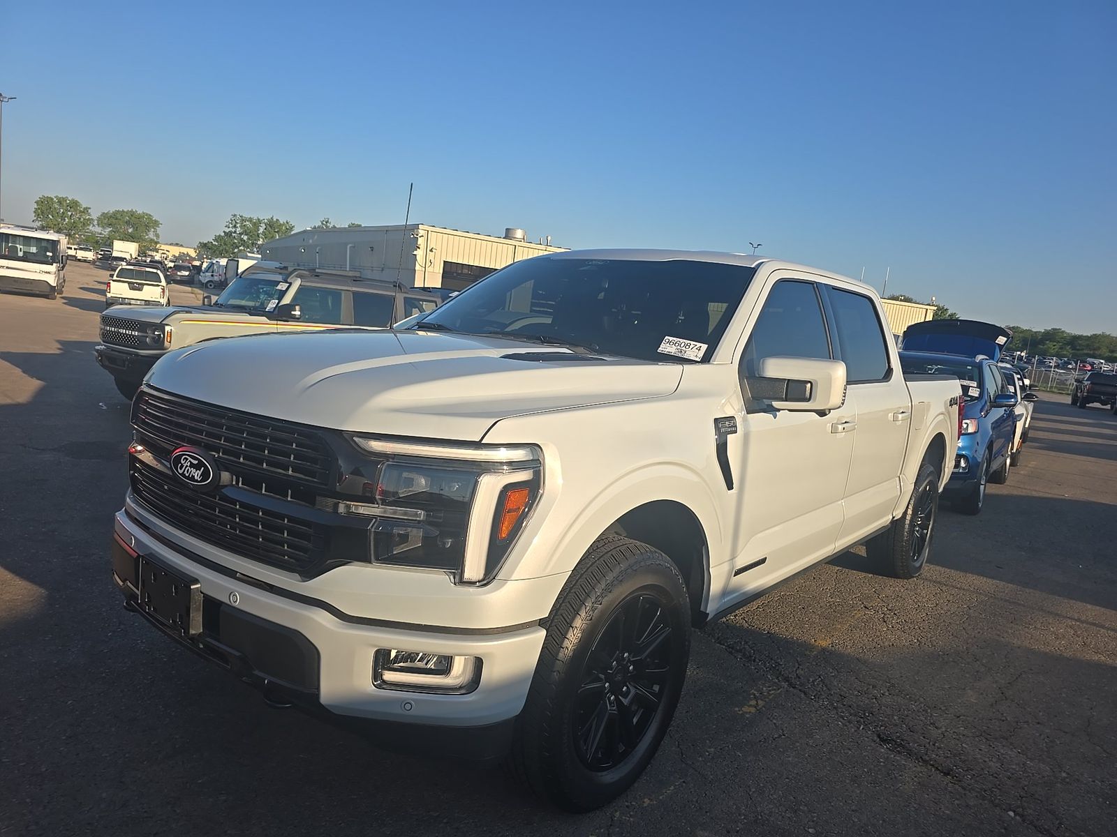 2025 Ford F-150 Hybrid Platinum AWD