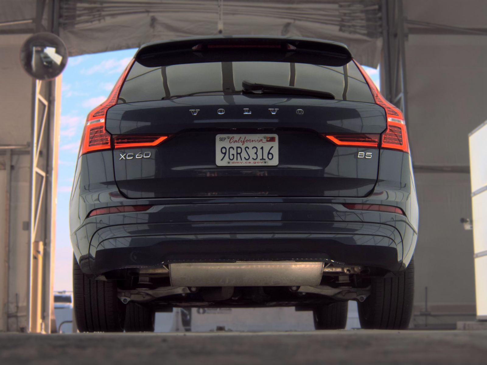 2023 Volvo XC60 B5 Core FWD