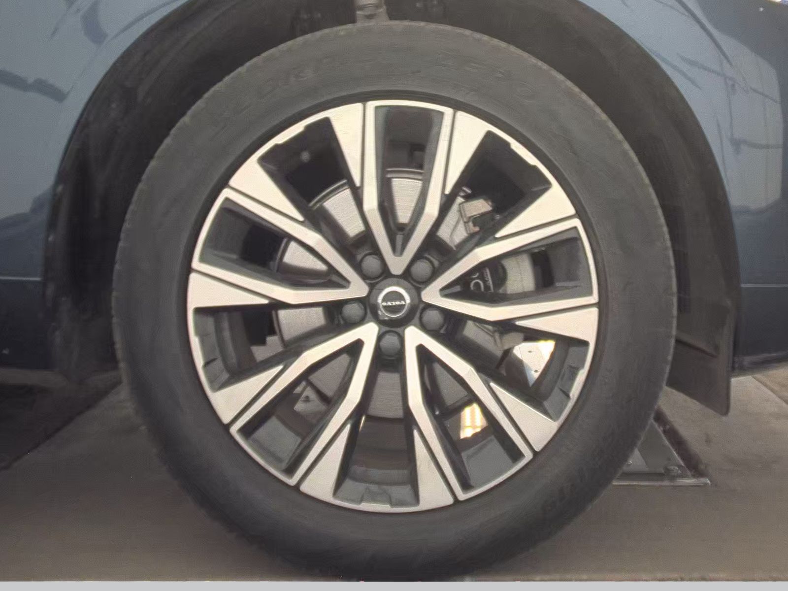 2023 Volvo XC60 B5 Core FWD
