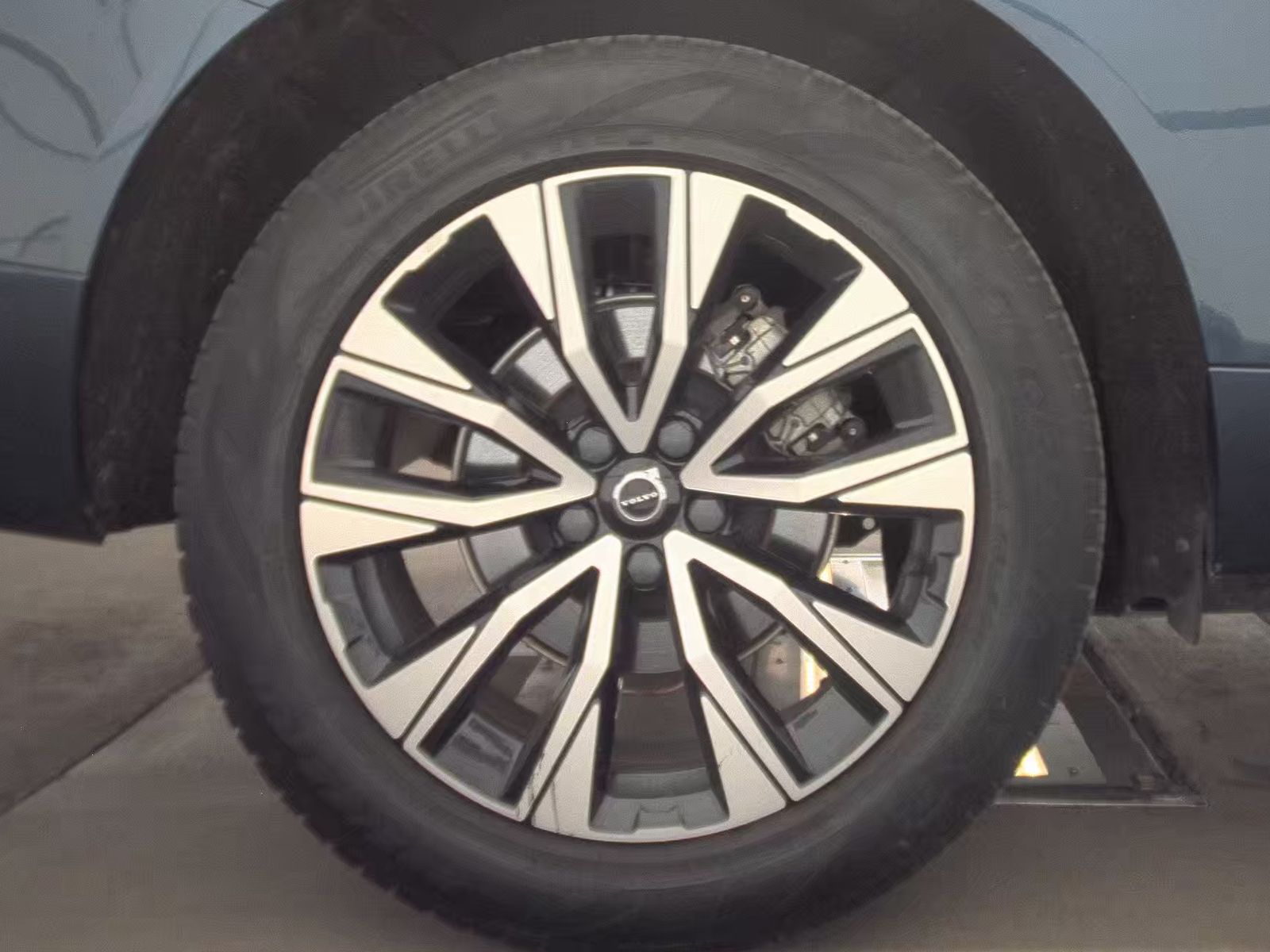 2023 Volvo XC60 B5 Core FWD
