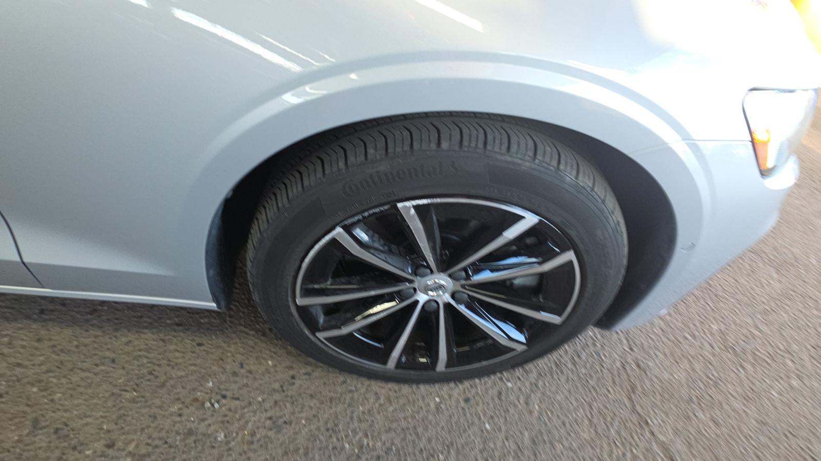 2025 Volvo S60 Plug-In Hybrid T8 Plus AWD