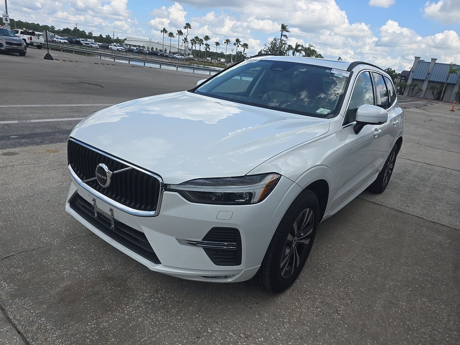 2023 Volvo XC60 B5 Core AWD