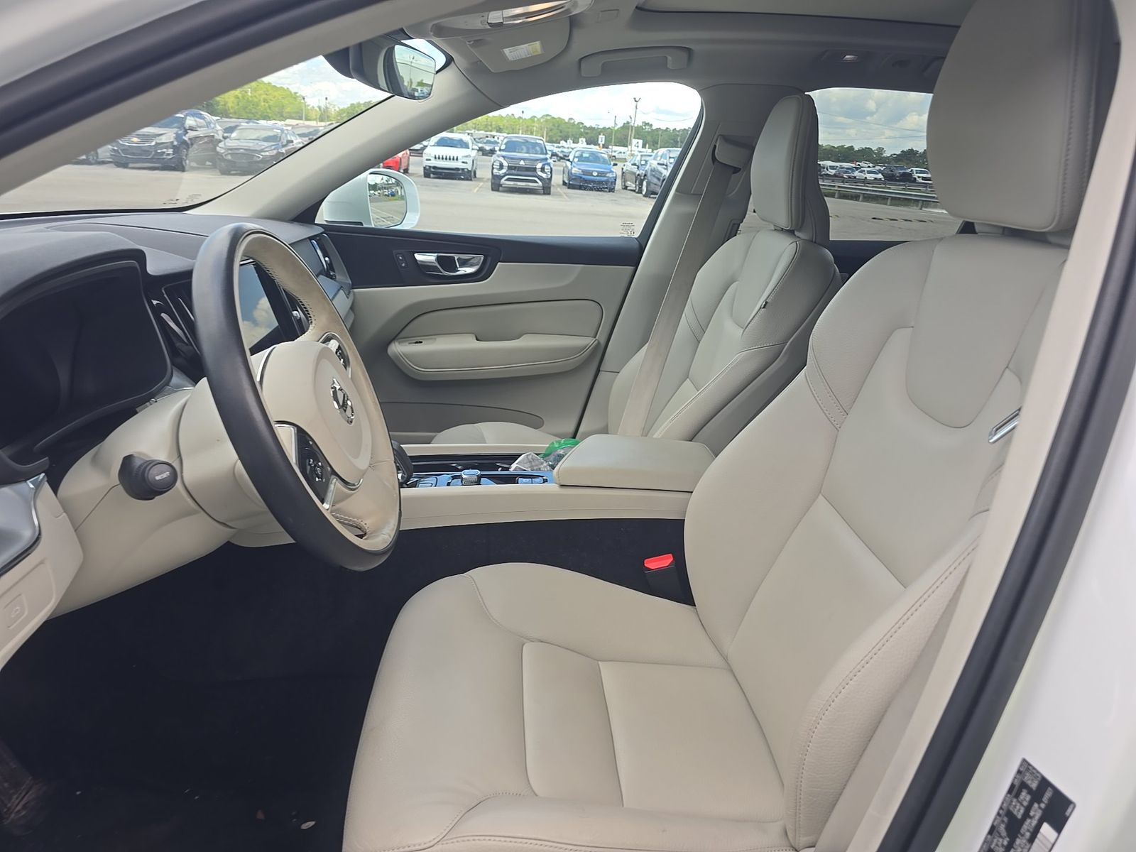 2023 Volvo XC60 B5 Core AWD