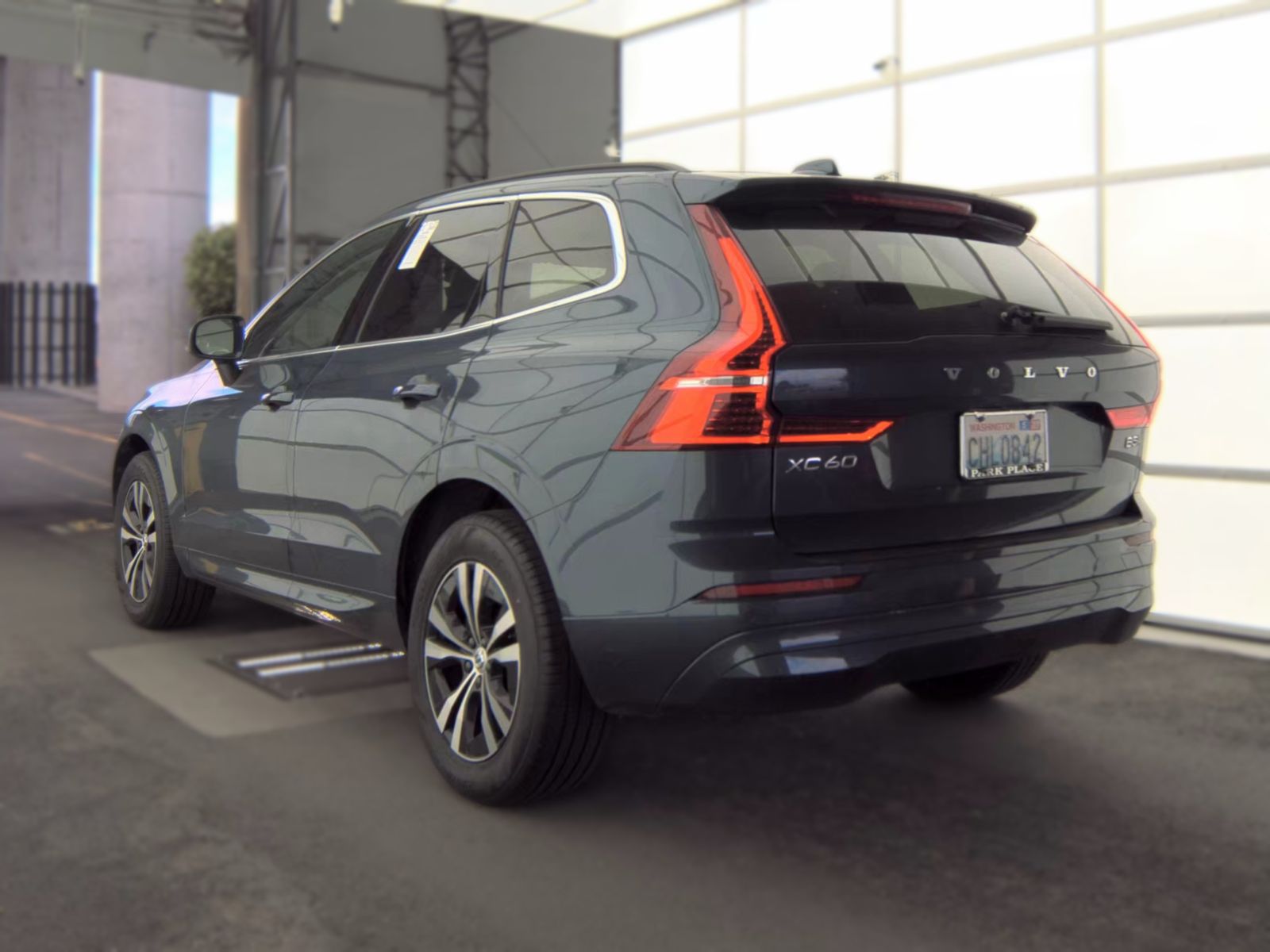 2023 Volvo XC60 B5 Core AWD