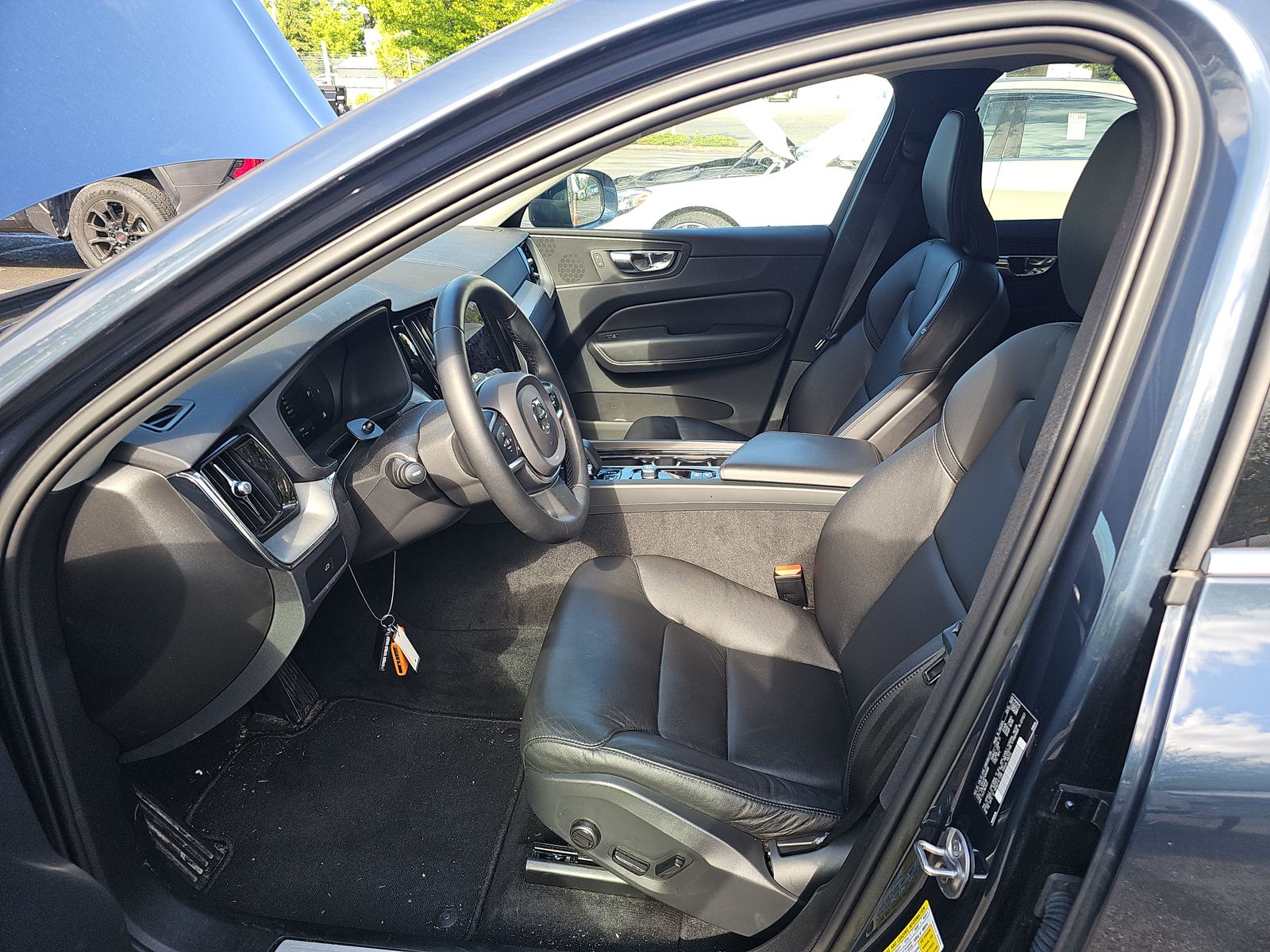 2023 Volvo XC60 B5 Core AWD