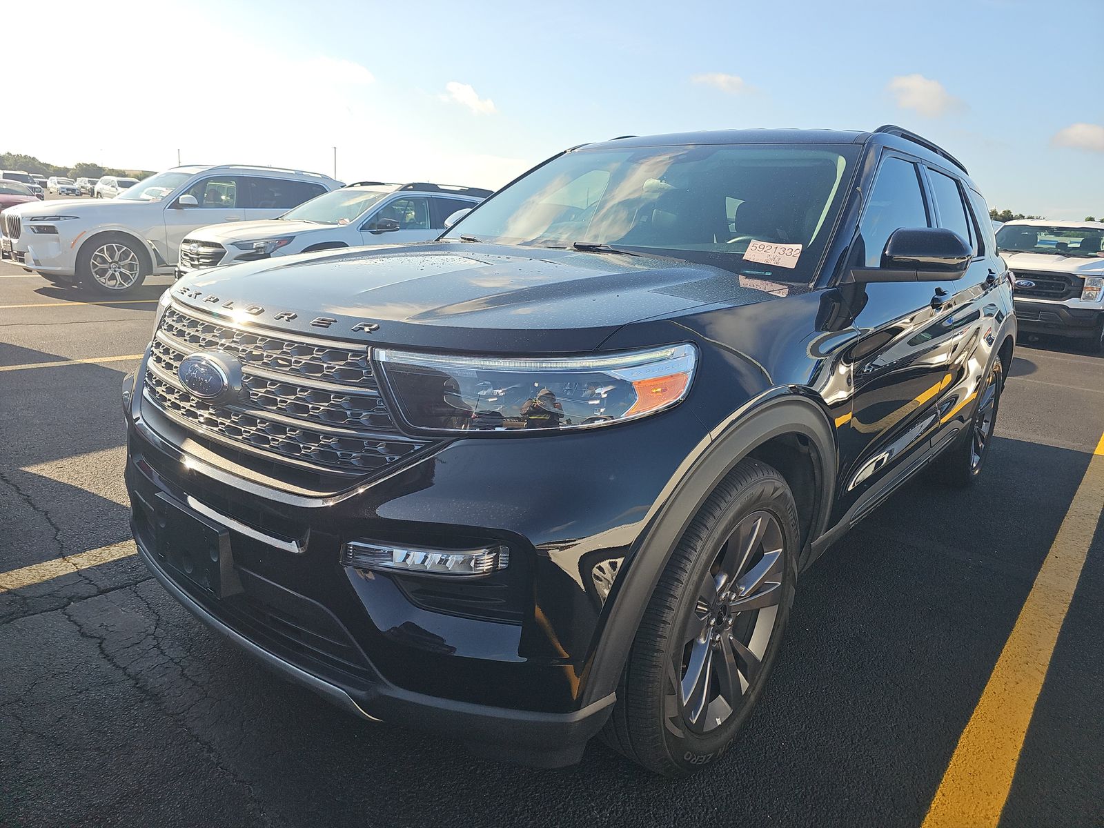 2023 Ford Explorer XLT RWD