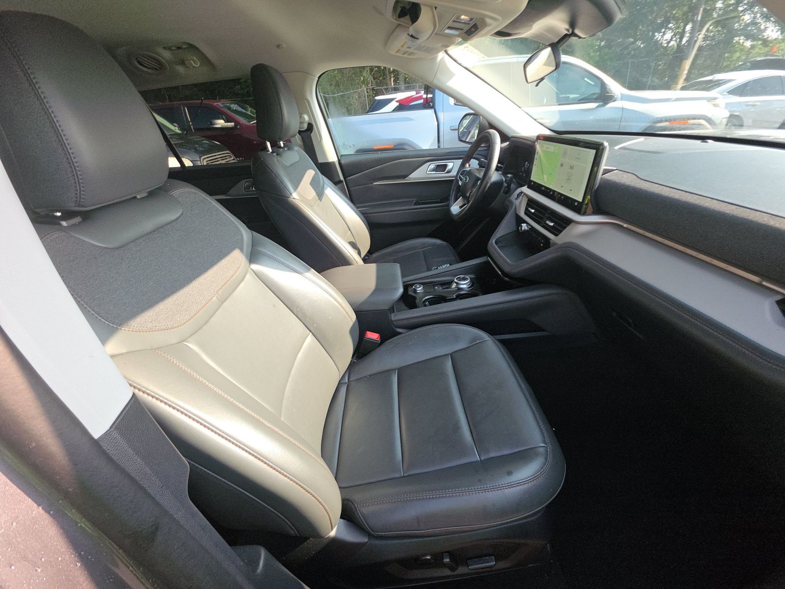 2025 Ford Explorer Active FWD