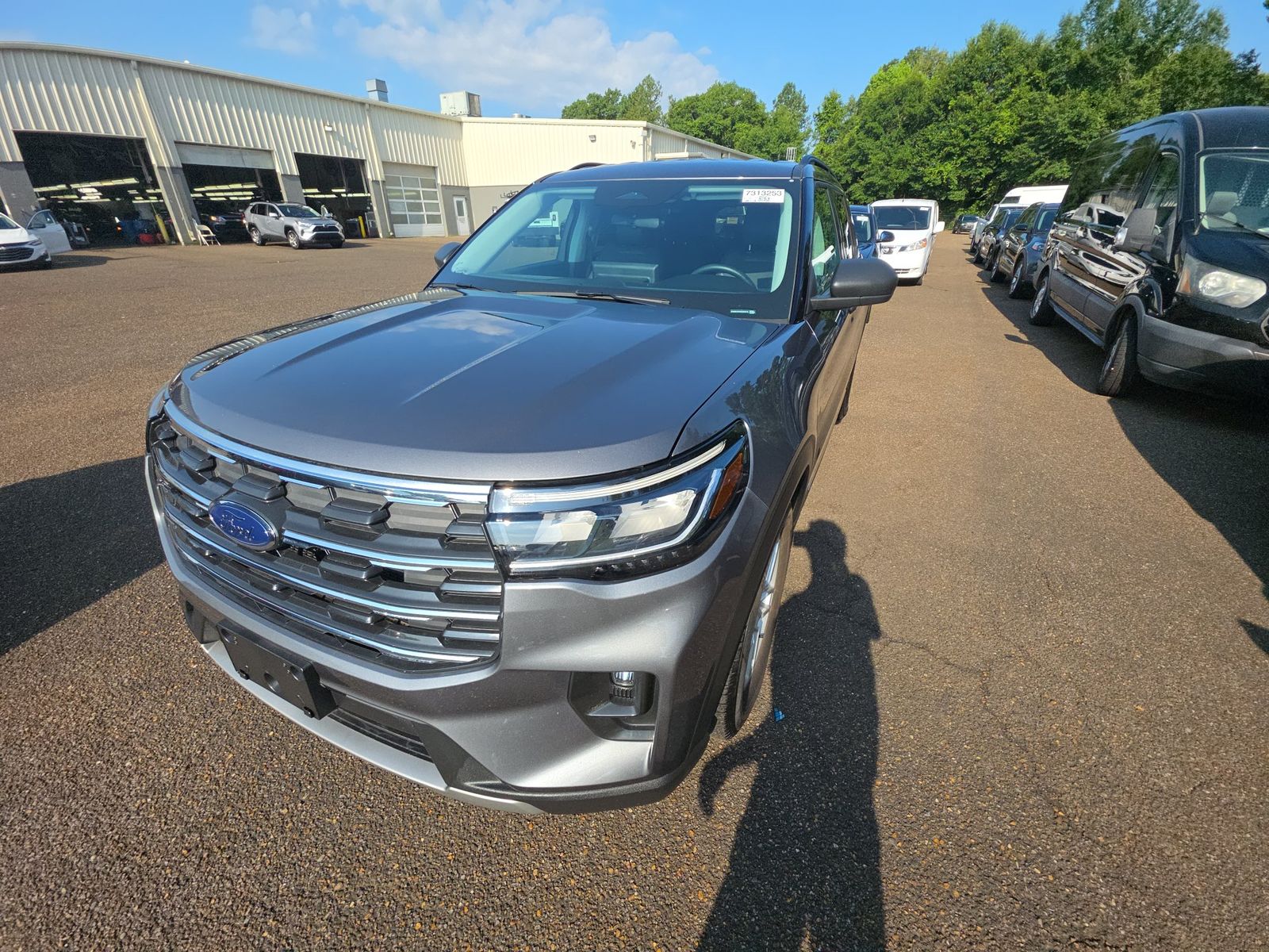 2025 Ford Explorer Active FWD