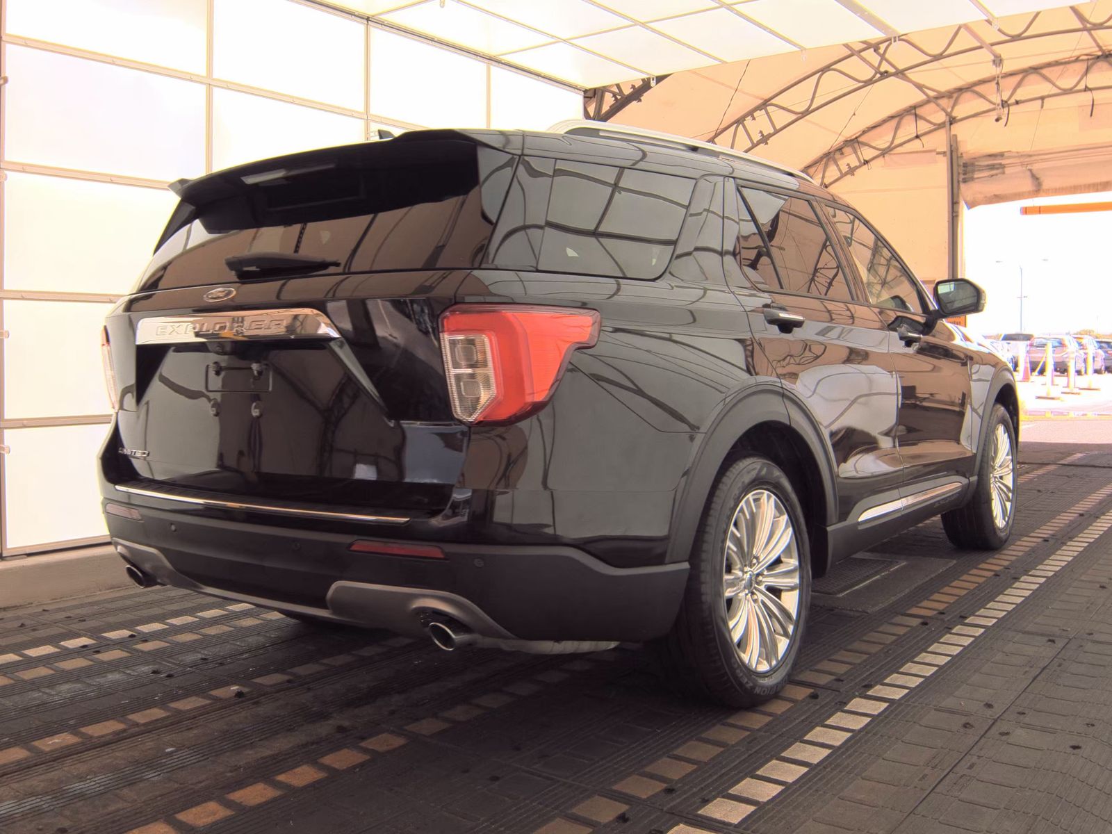 2022 Ford Explorer Limited FWD