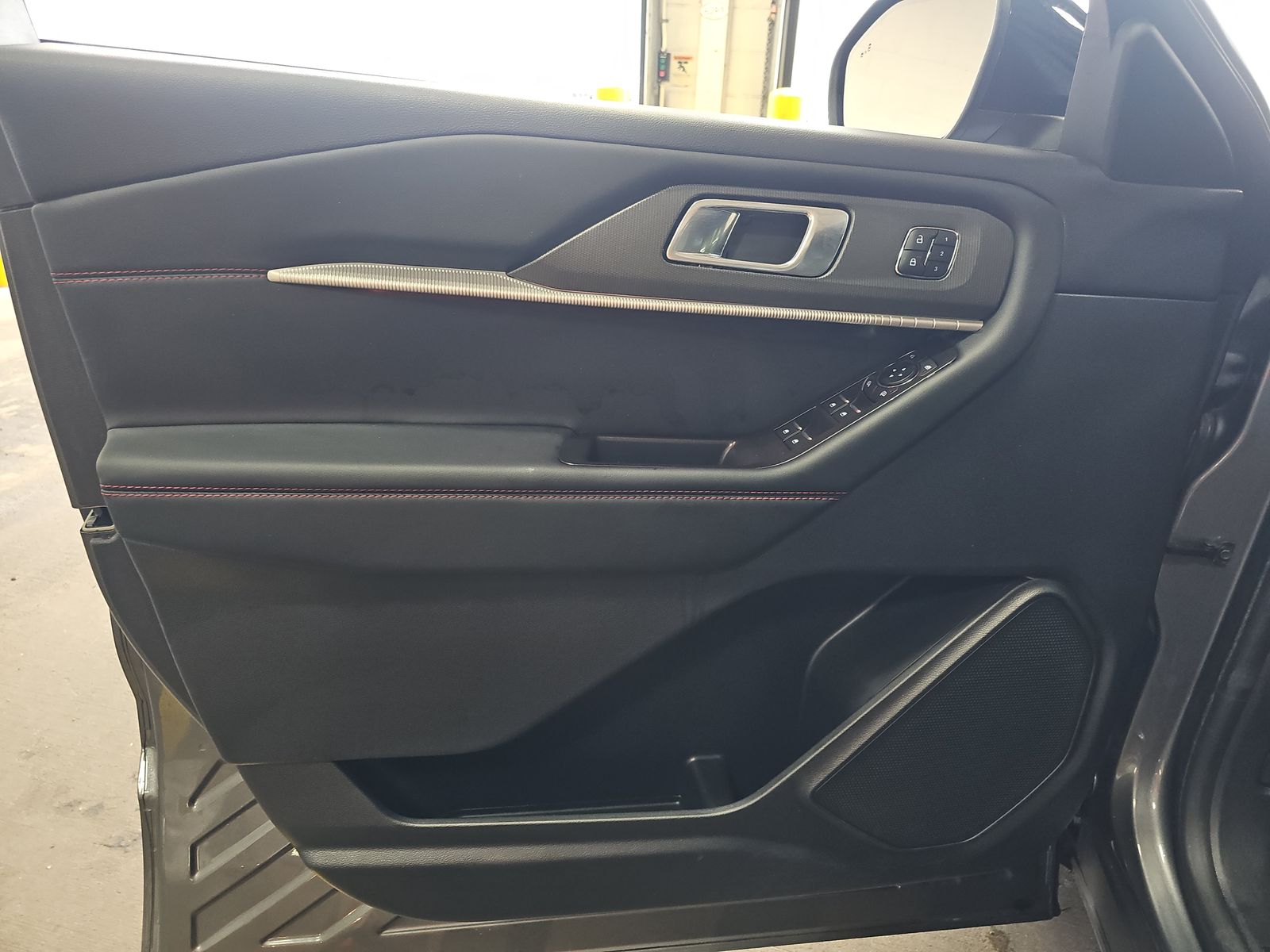 2025 Ford Explorer ST AWD