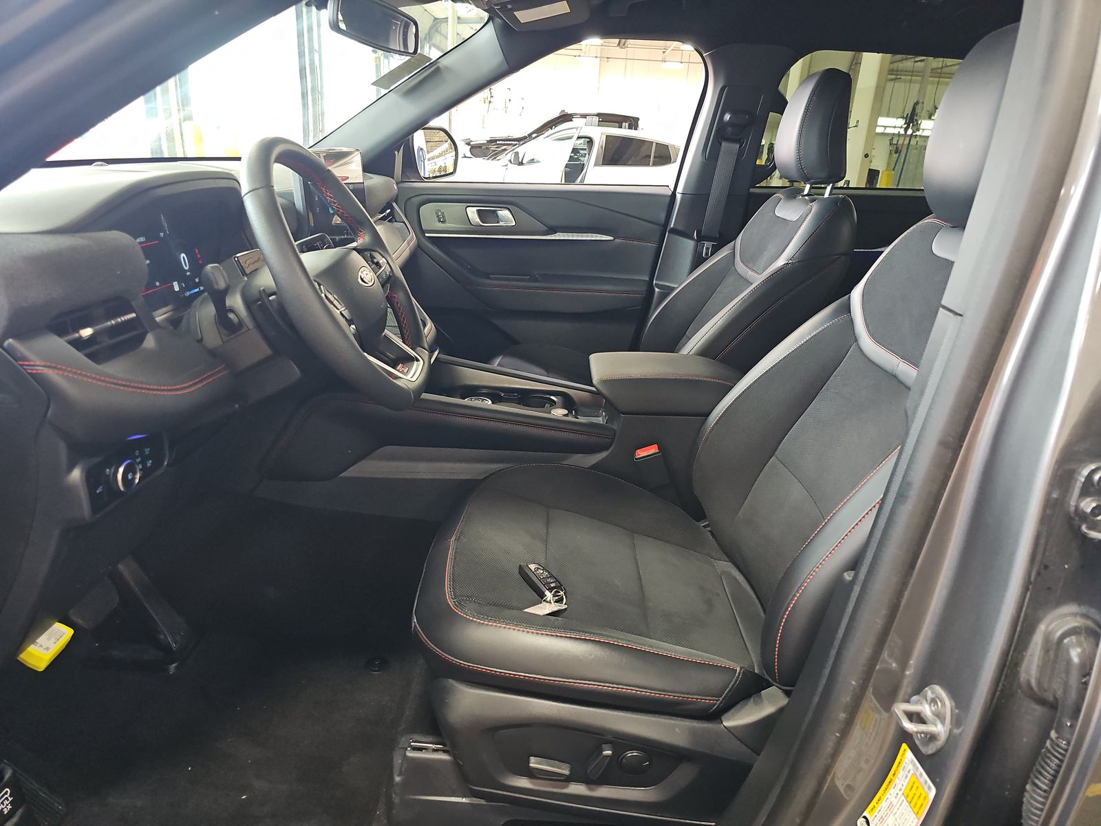 2025 Ford Explorer ST AWD