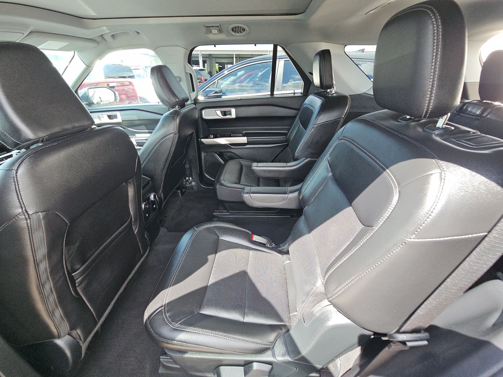 2022 Ford Explorer Limited FWD