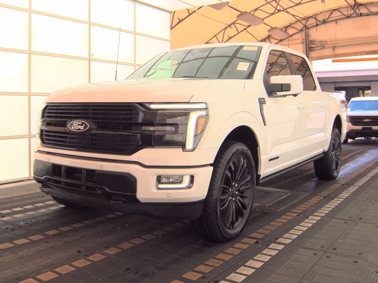 2025 Ford F-150 Hybrid Platinum AWD