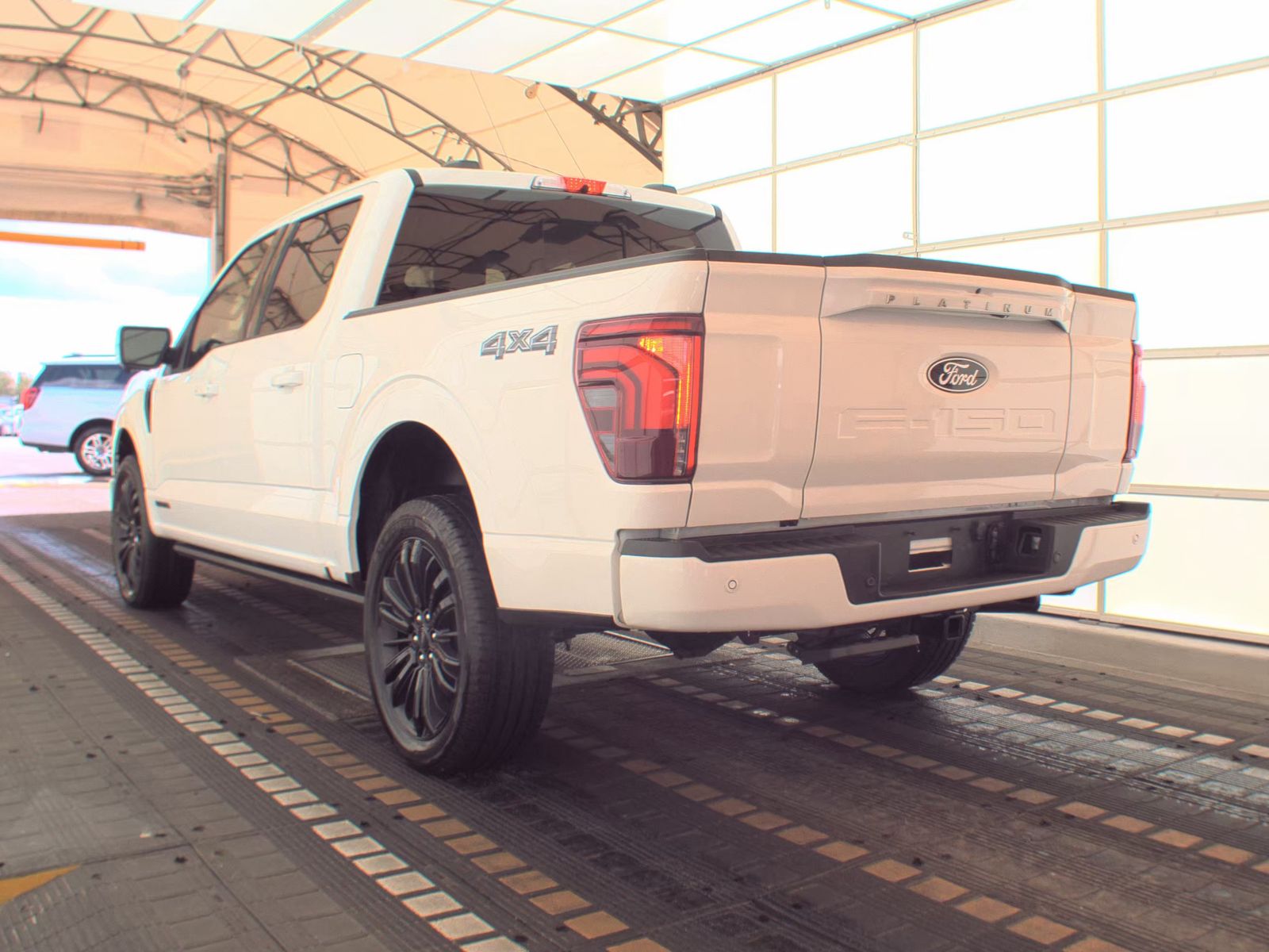 2025 Ford F-150 Hybrid Platinum AWD