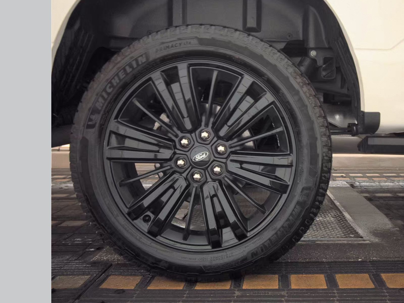2025 Ford F-150 Hybrid Platinum AWD