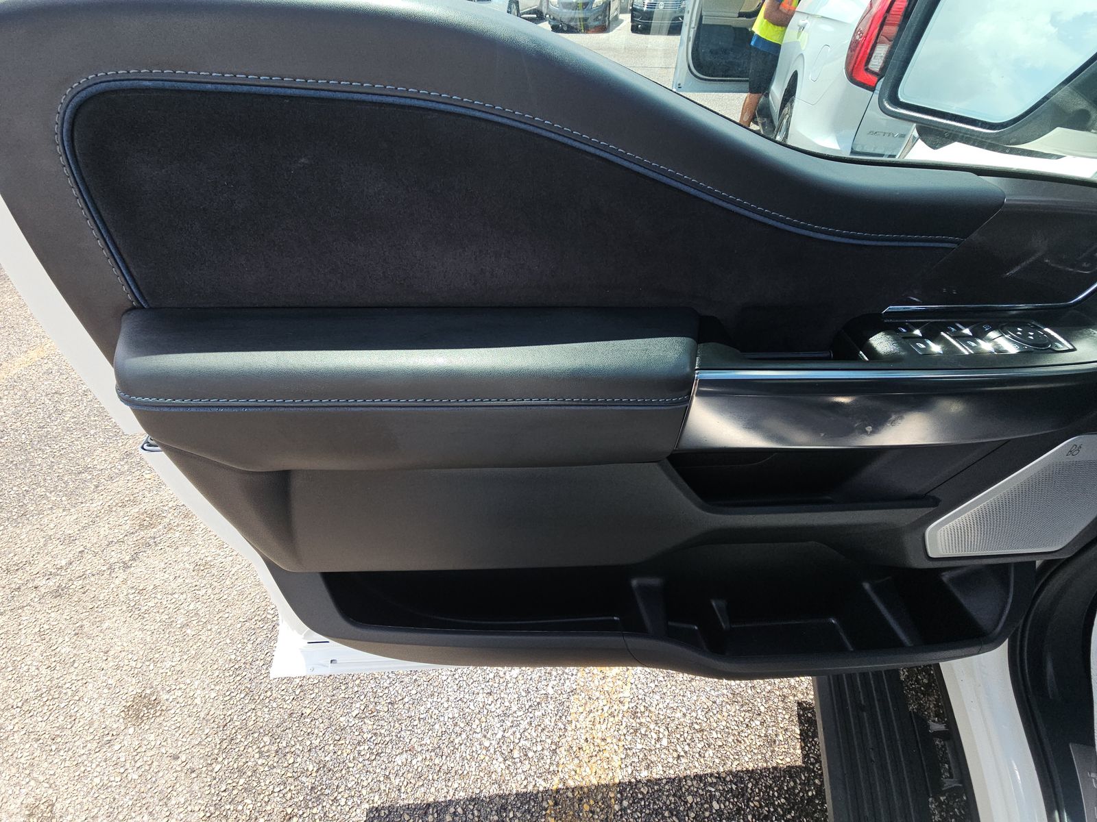 2025 Ford F-150 Hybrid Platinum AWD