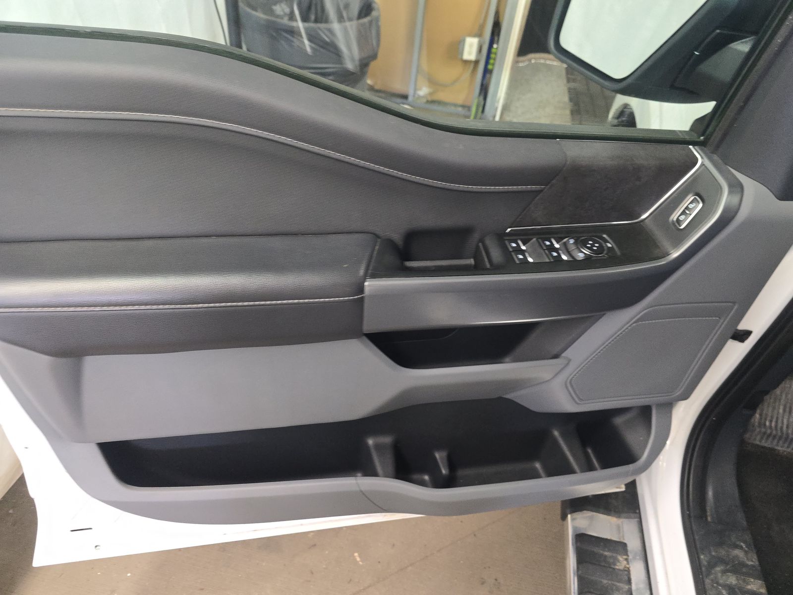 2025 Ford F-150 XLT AWD