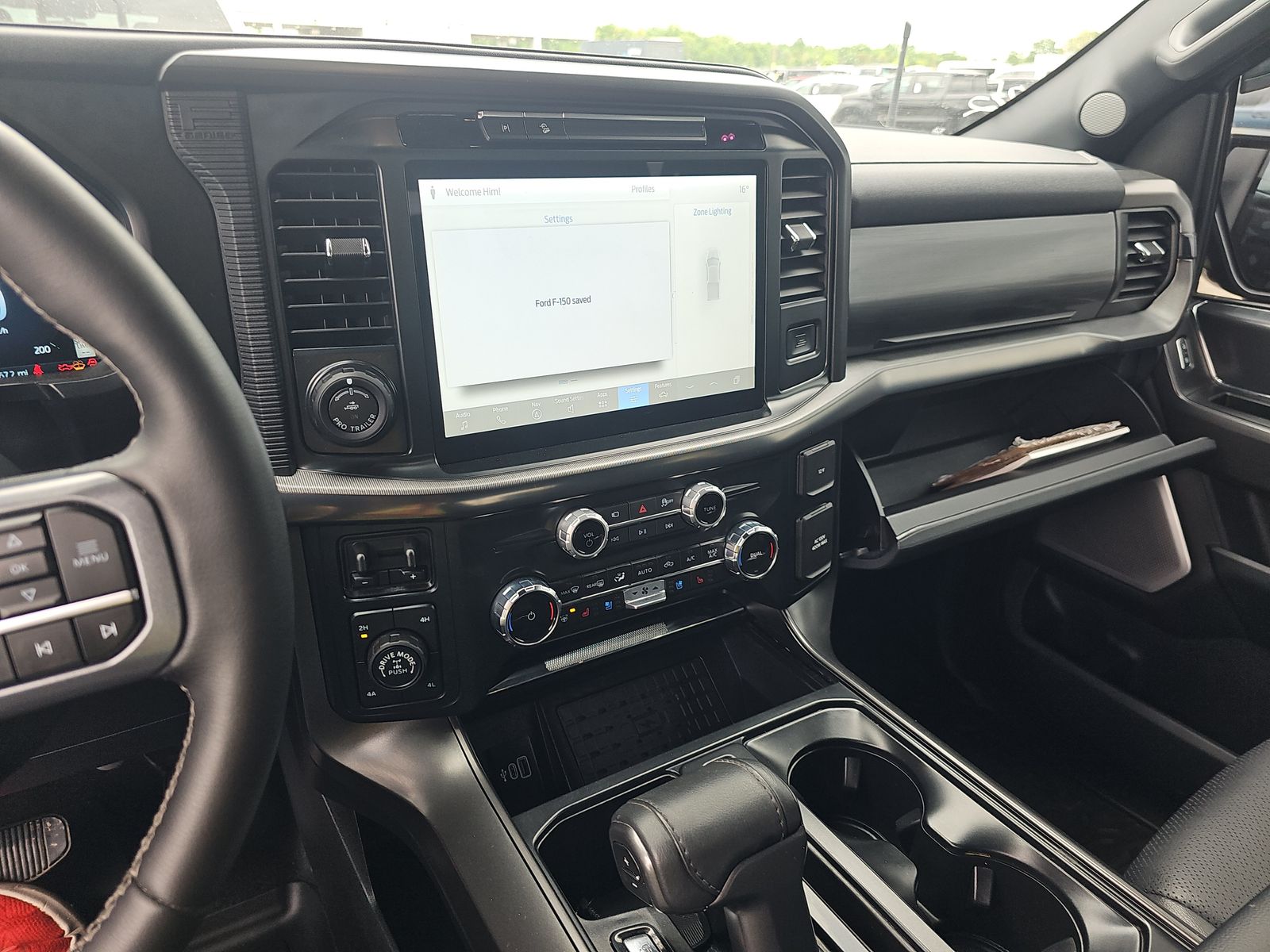 2025 Ford F-150 Lariat AWD
