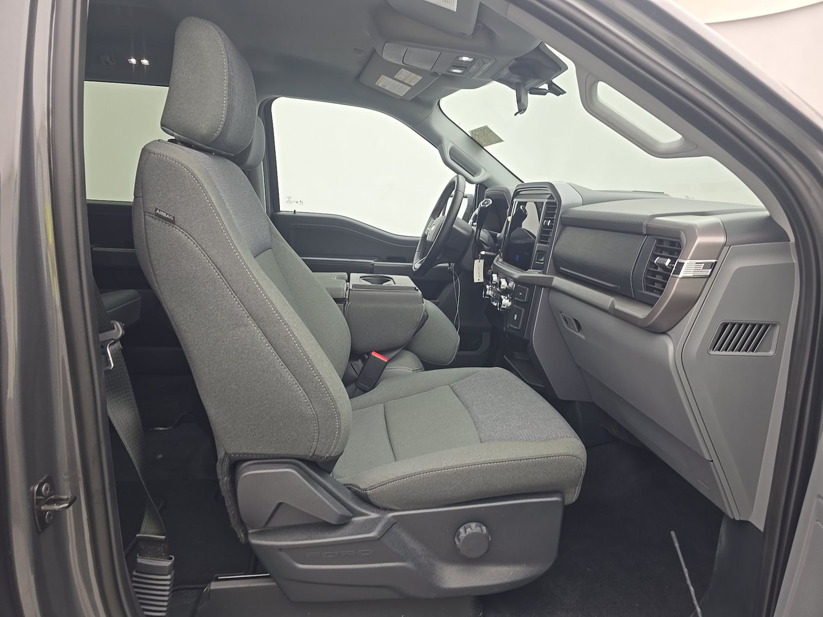 2025 Ford F-150 XLT AWD