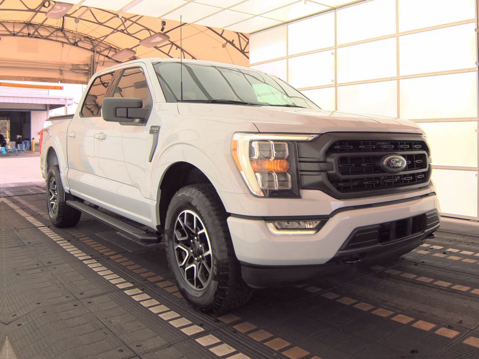 2022 Ford F-150 XLT AWD