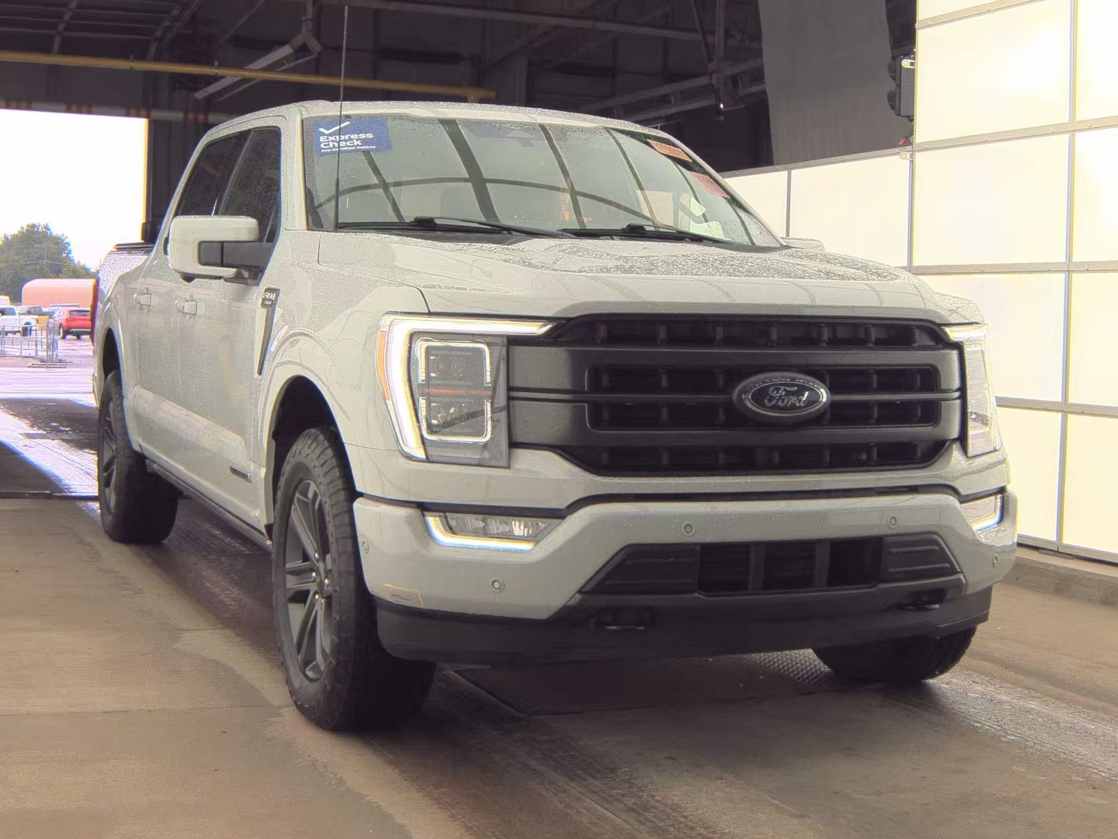 2023 Ford F-150 Hybrid Lariat AWD