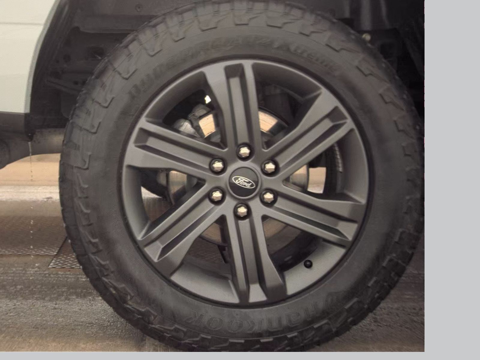 2023 Ford F-150 Hybrid Lariat AWD