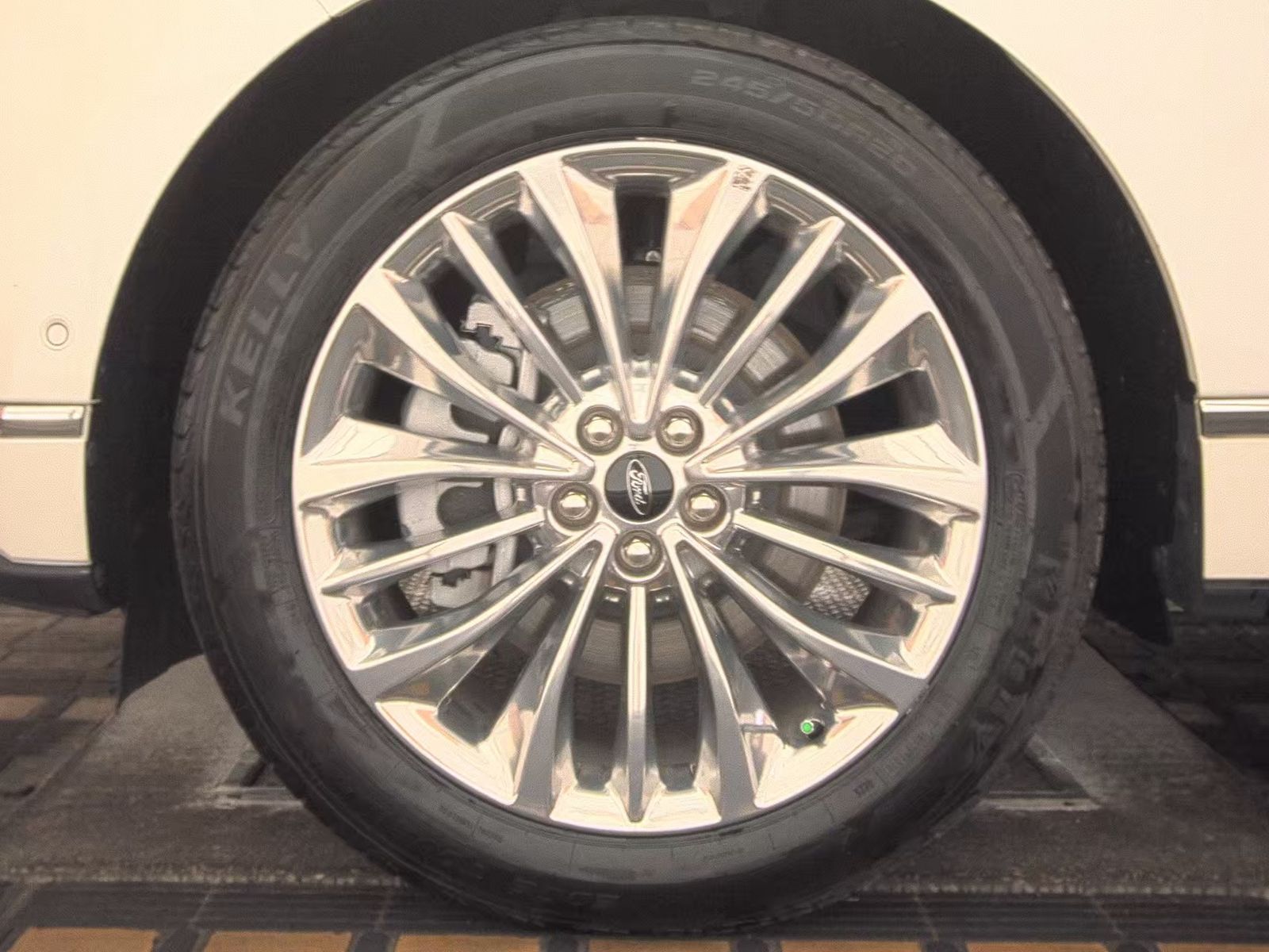 2022 Ford Edge Titanium AWD