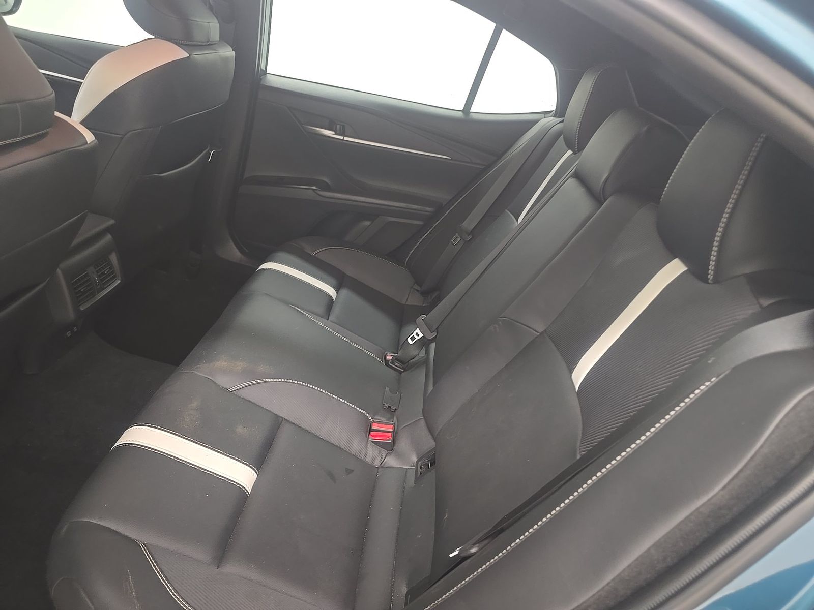 2026 Toyota Camry SE FWD