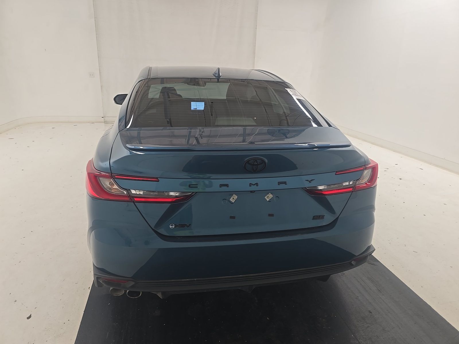 2026 Toyota Camry SE FWD