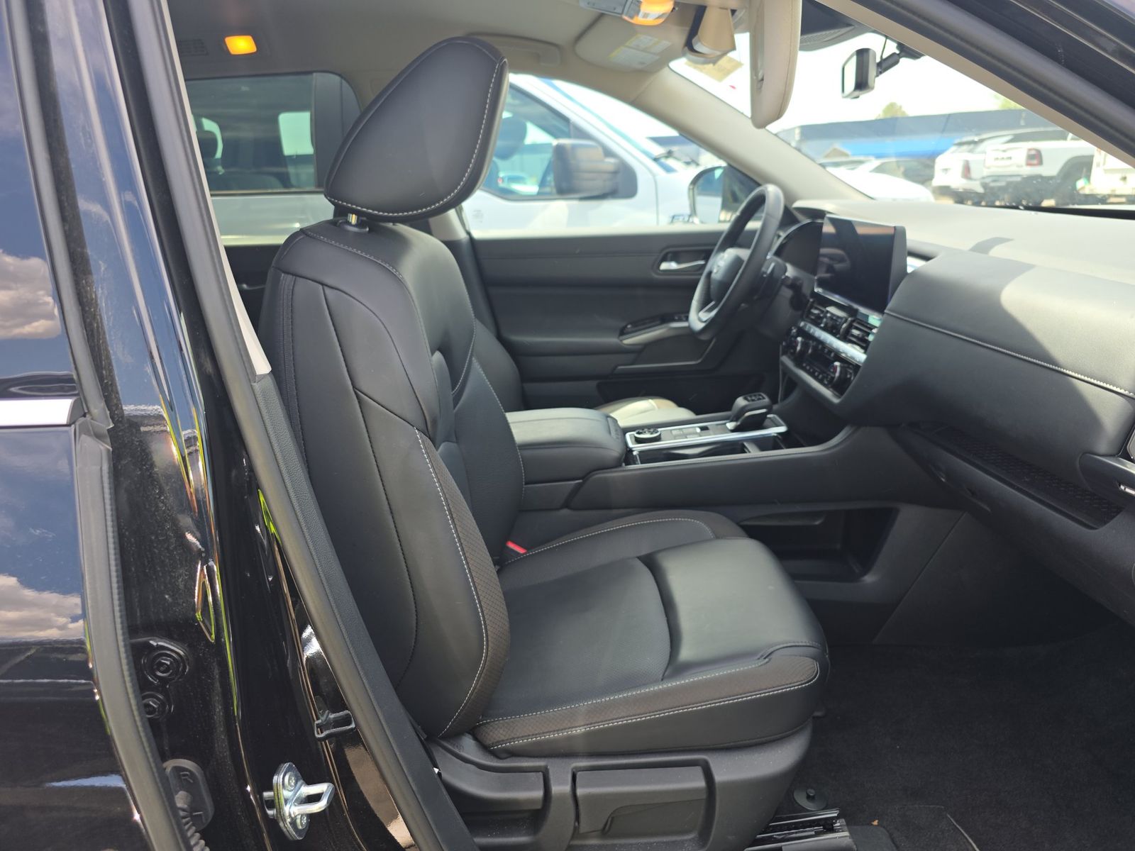 2026 Nissan Pathfinder SL AWD