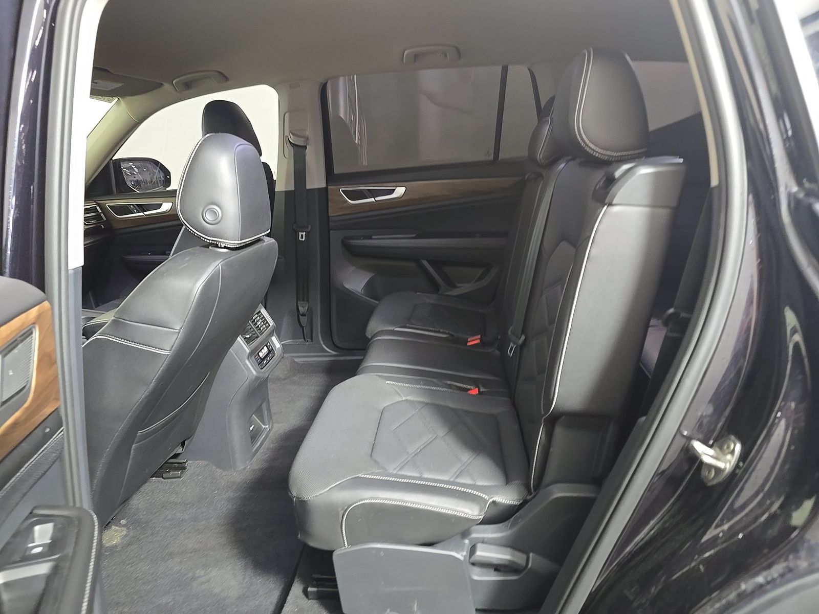 2024 Volkswagen Atlas 2.0T SE FWD
