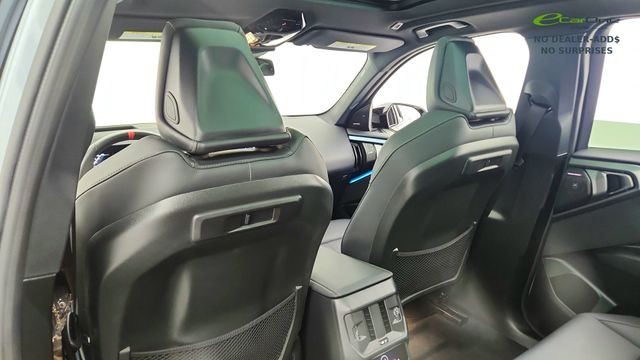 2026 BMW X3 M50 AWD