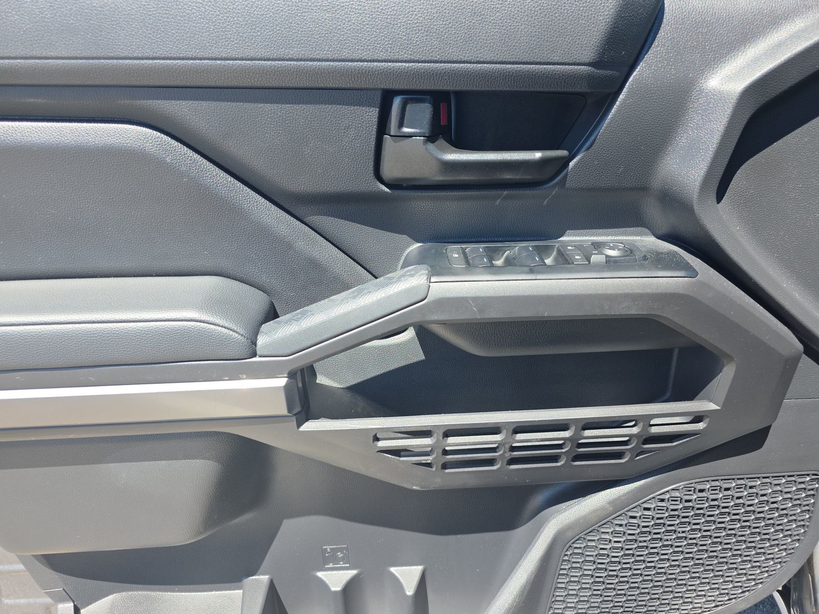 2026 Toyota Tacoma SR5 AWD