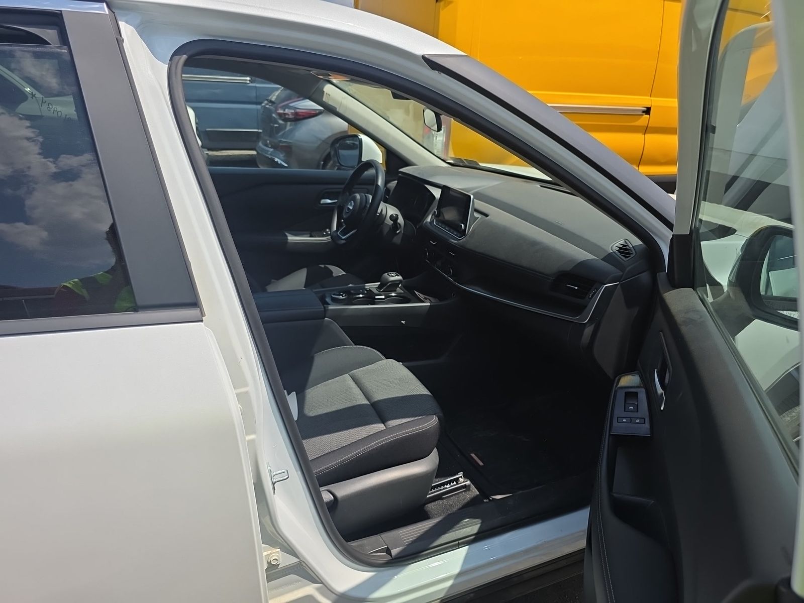 2024 Nissan Rogue SV AWD