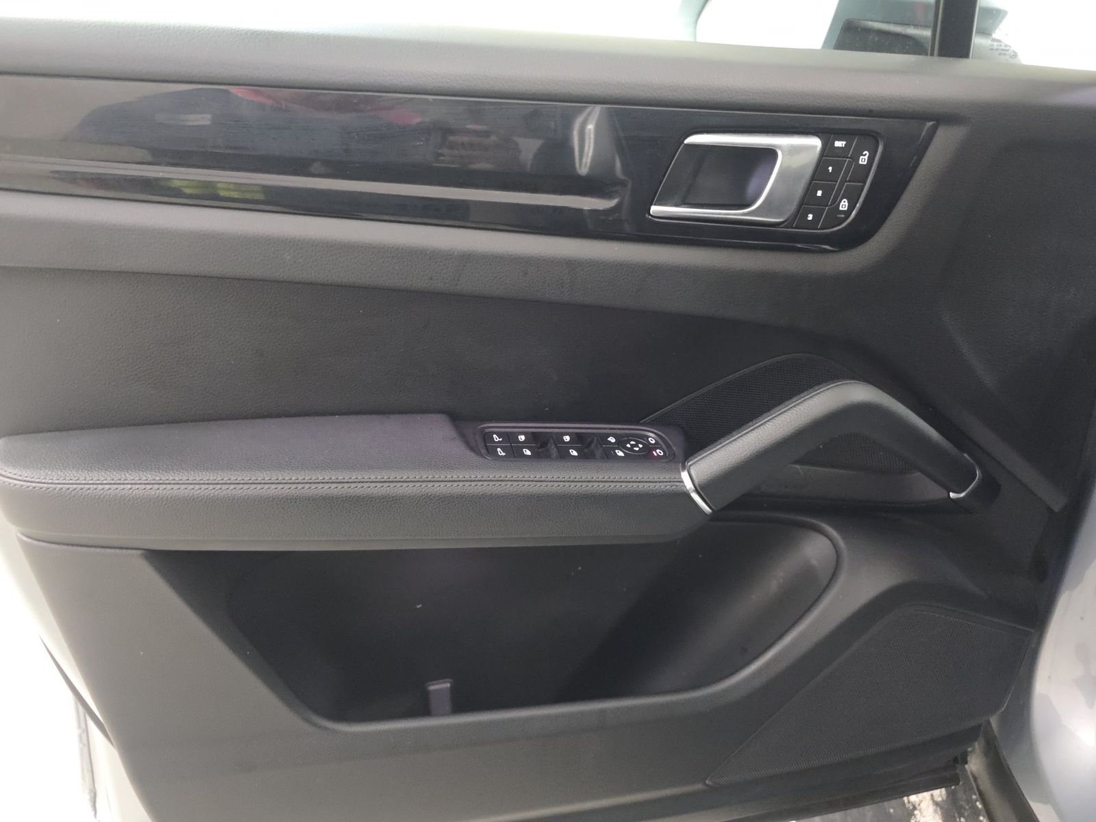 2023 Porsche Cayenne Base AWD