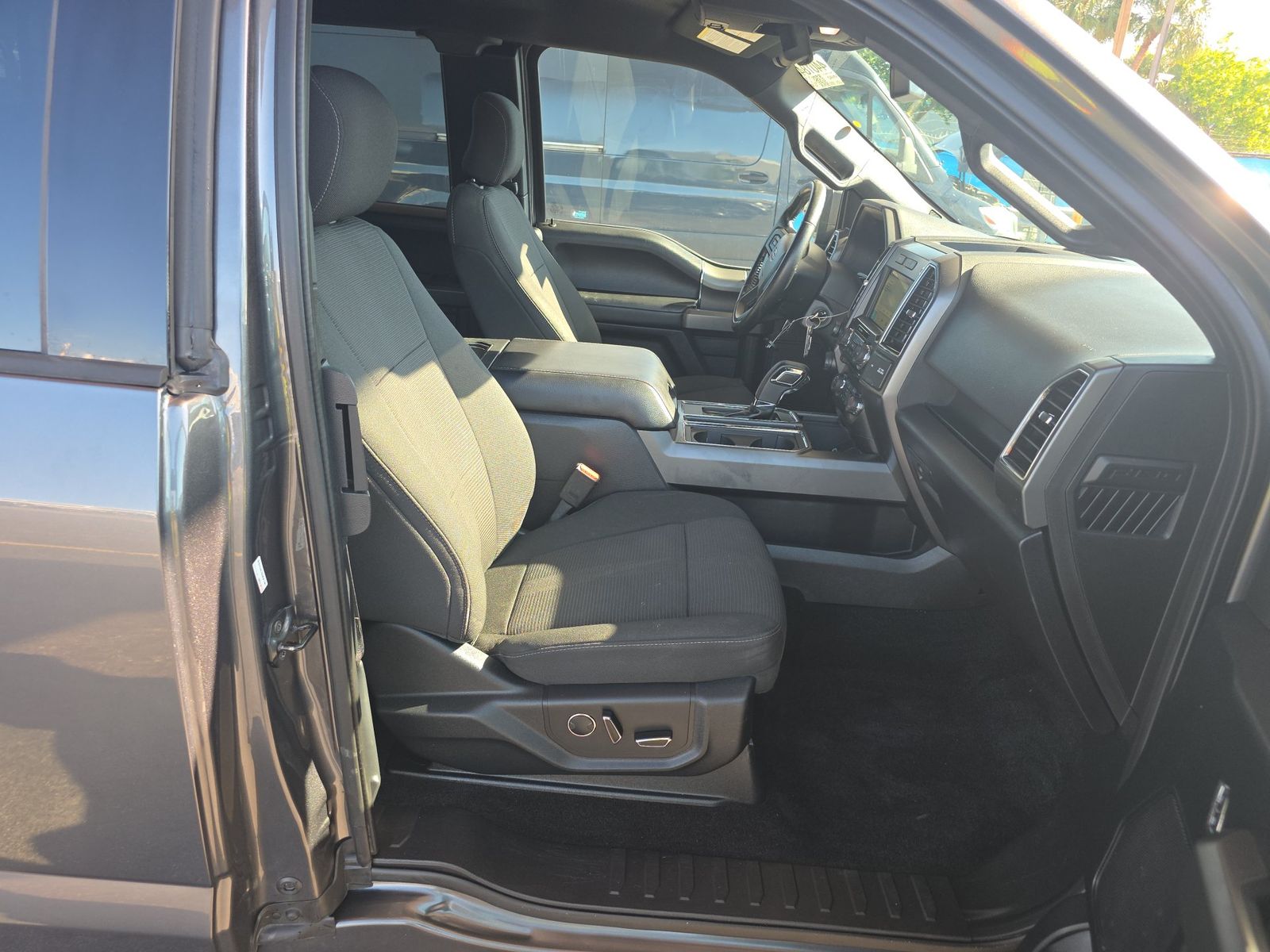 2017 Ford F-150 XLT AWD