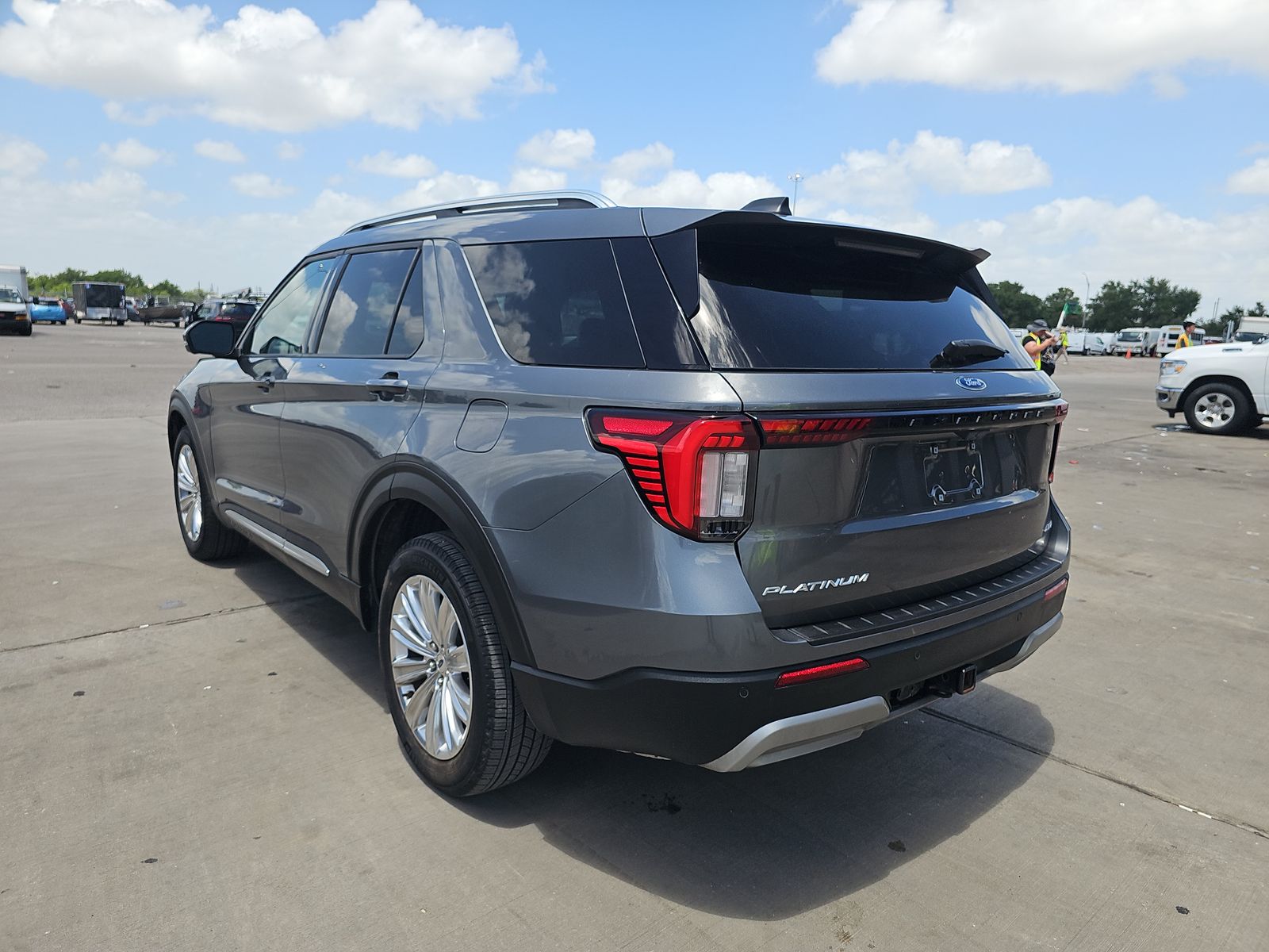 2025 Ford Explorer Platinum AWD