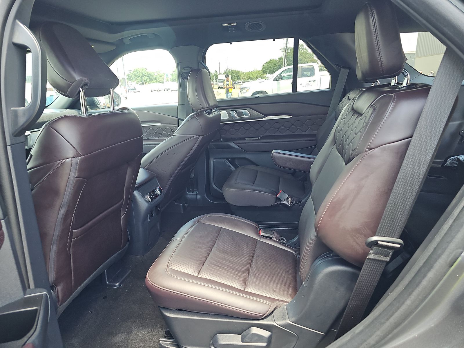 2025 Ford Explorer Platinum AWD