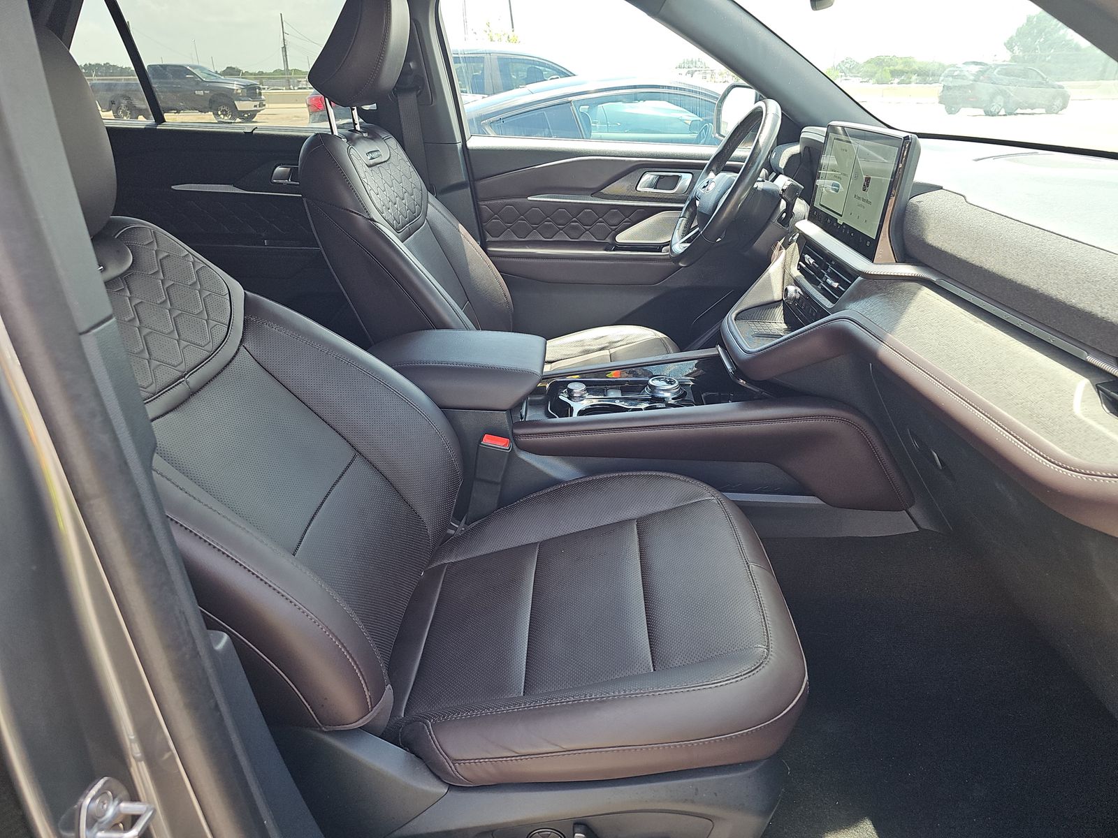 2025 Ford Explorer Platinum AWD