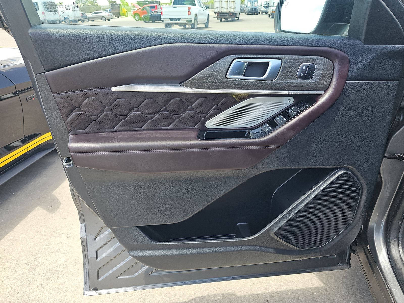 2025 Ford Explorer Platinum AWD