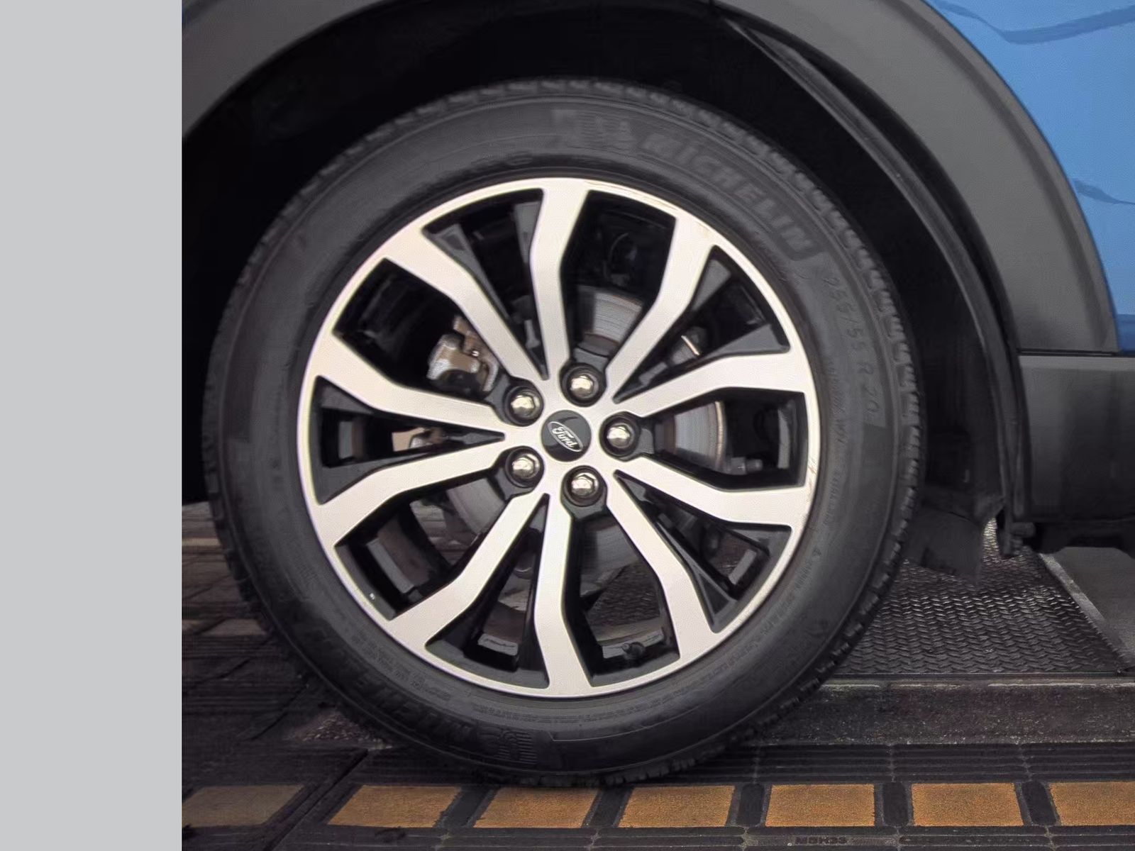 2022 Ford Explorer ST-Line FWD