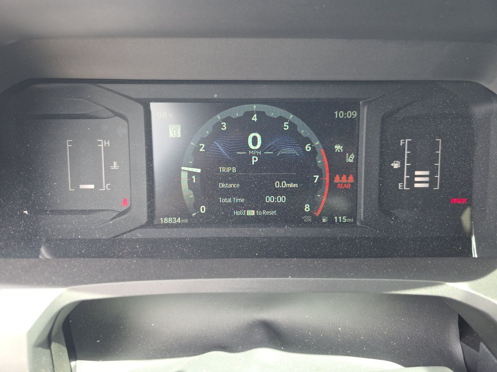2025 Toyota Tacoma SR5 AWD