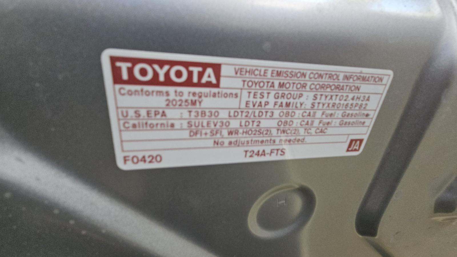 2025 Toyota Tacoma SR5 AWD