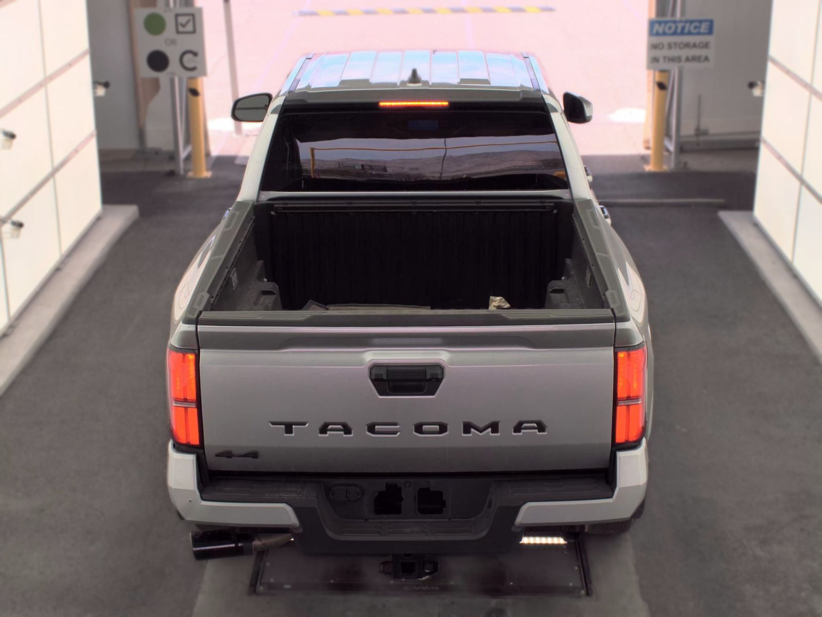 2025 Toyota Tacoma SR5 AWD