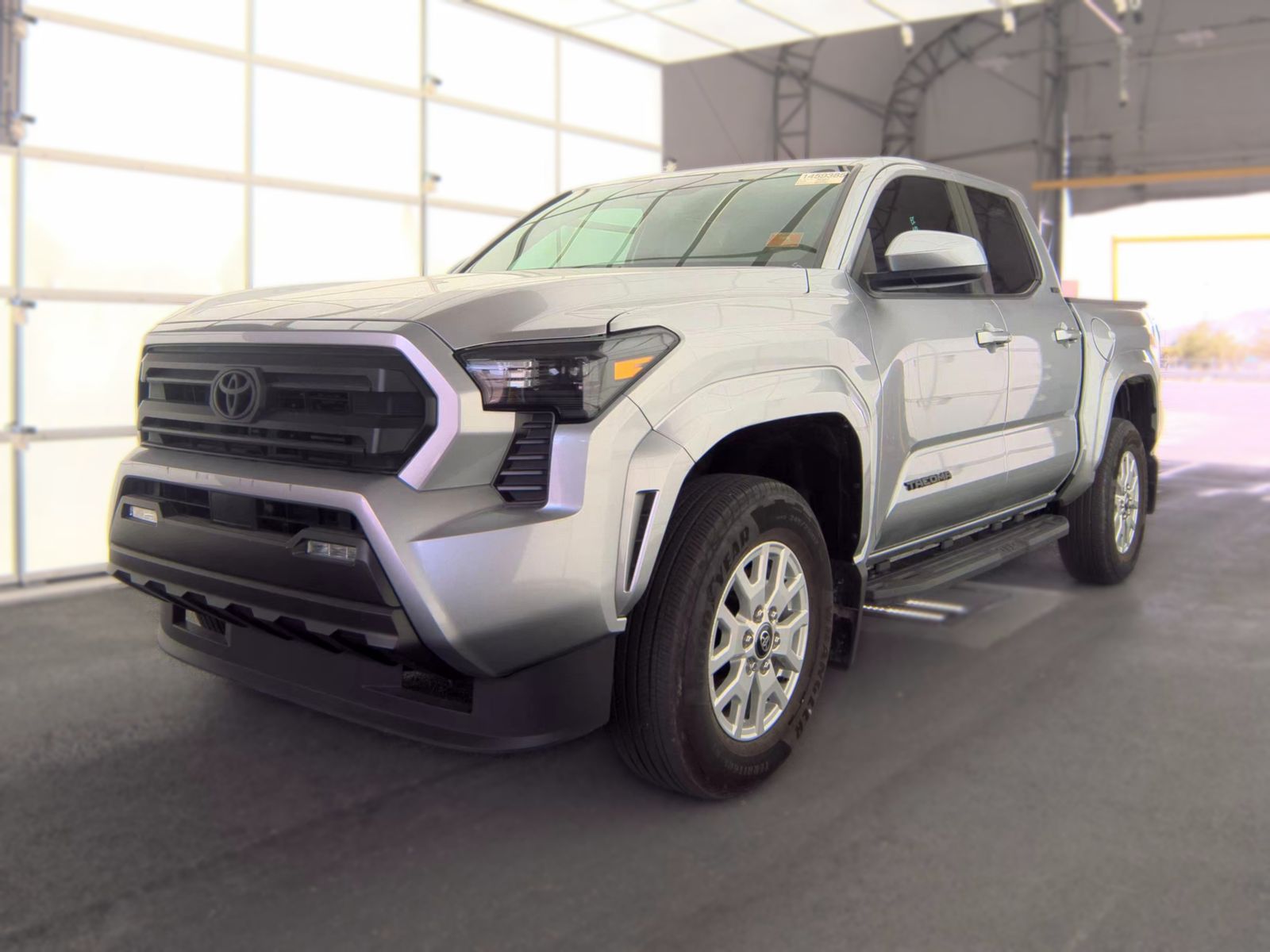 2025 Toyota Tacoma SR5 AWD